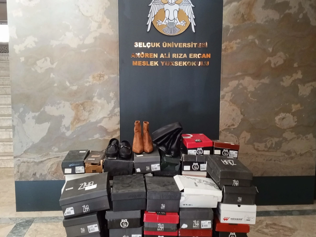 Ayakkabı Bağışı